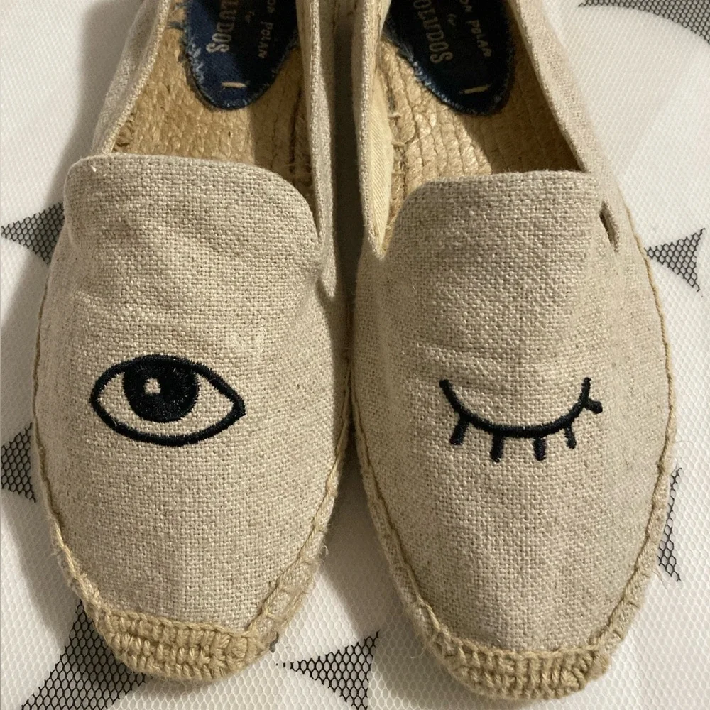 Soludos Beige Espadrille Slippers with Black Eye Embroidery